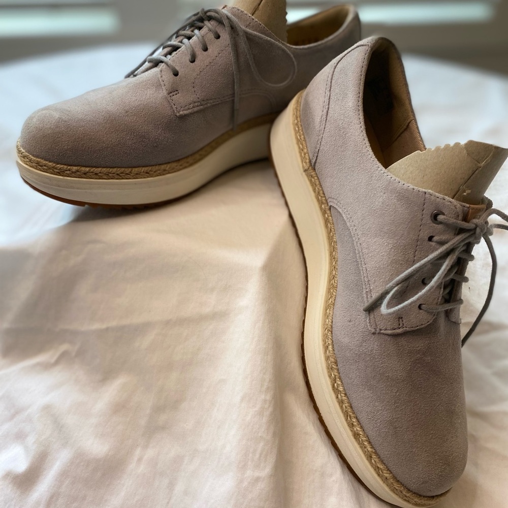 Clarks Artisan Gray Suede leather loafer.